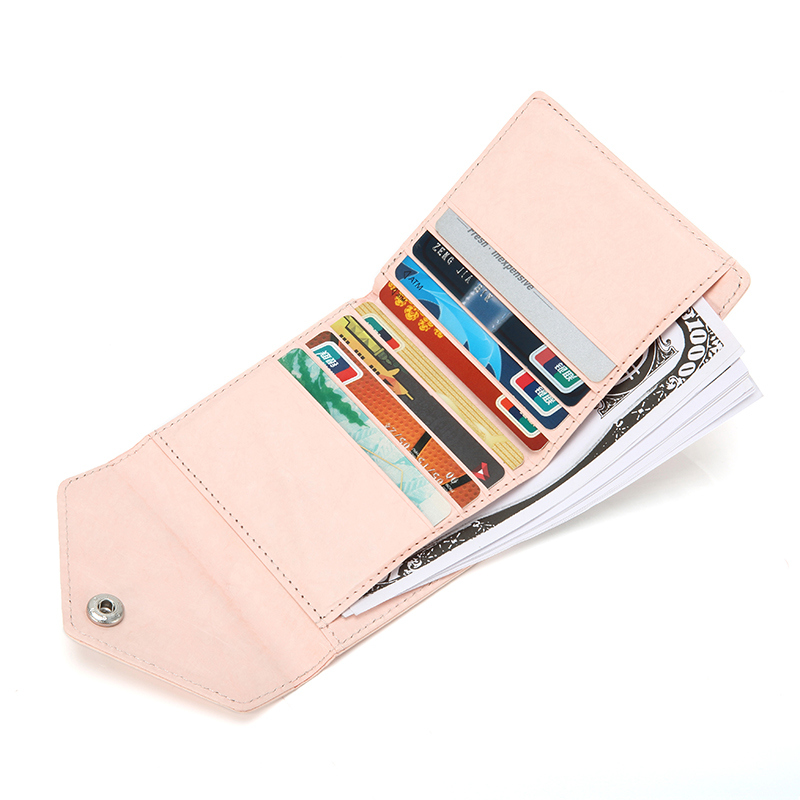 Small RFID-blocking women’s wallet
