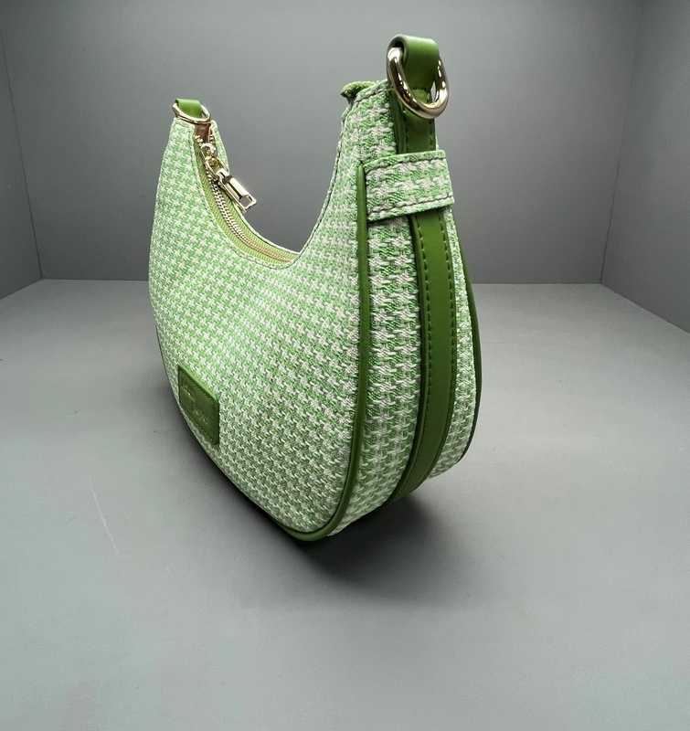 De la forêt à la mode : des sacs durables fabriqués à partir de tissu en papier